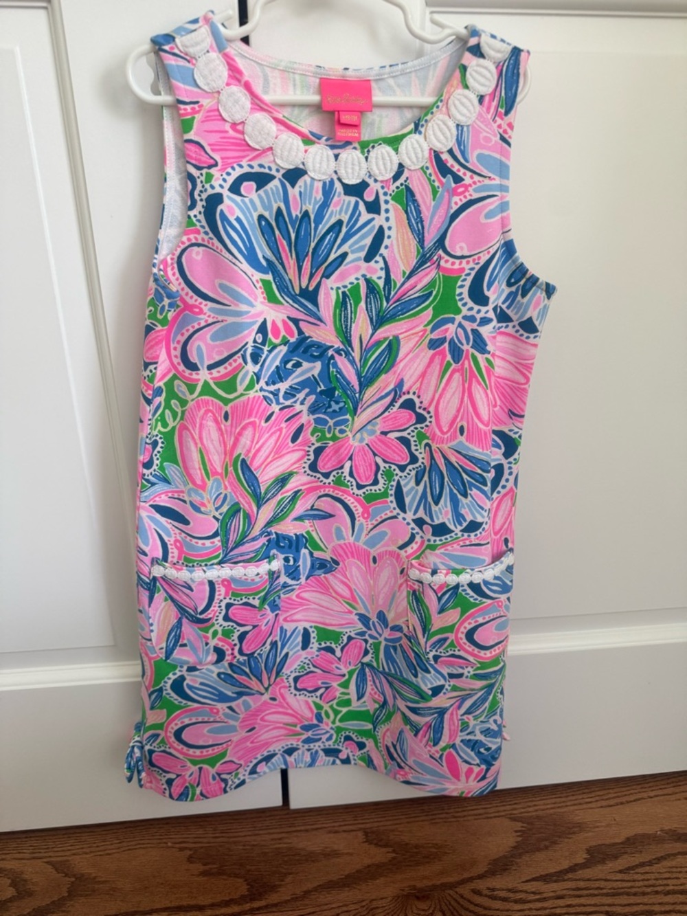 Girls Lilly Pulitzer Hot Pink Multi Floral Dress With White Scallop Trim 8-10